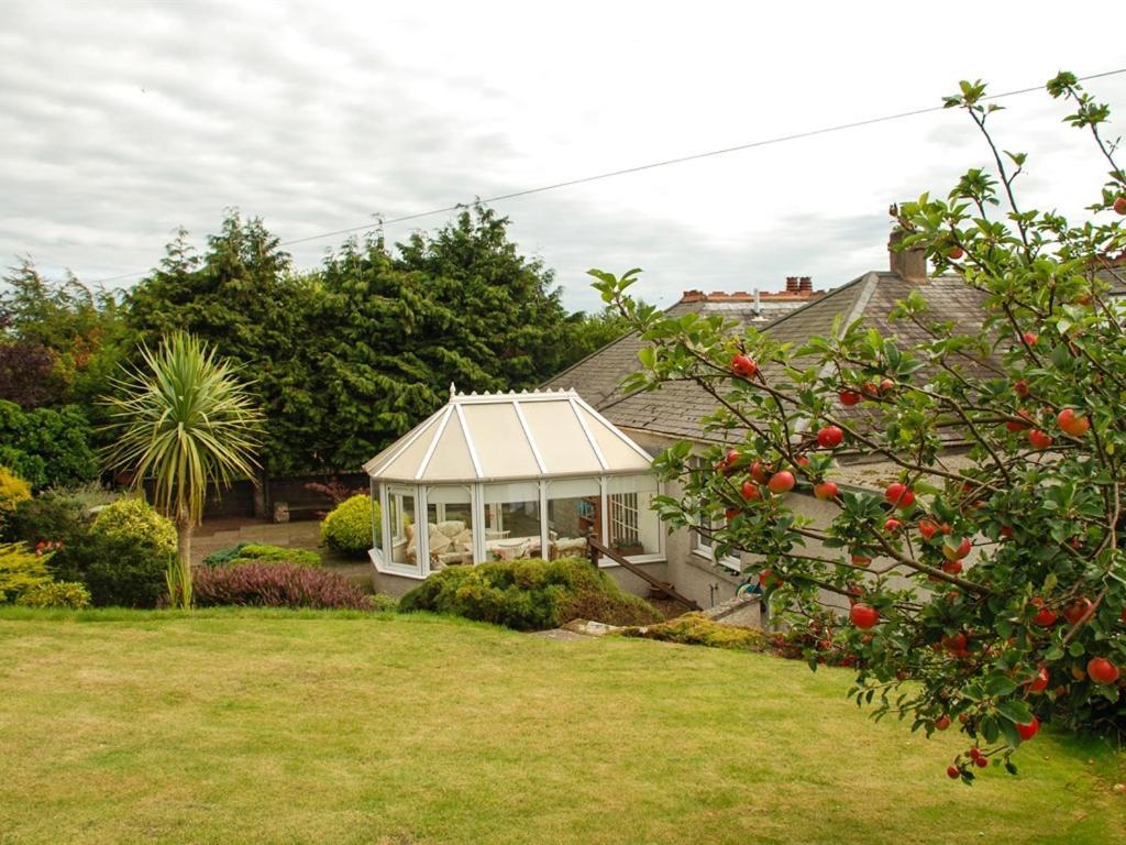 Vicarsford Lodge Guest House Leuchars Exterior photo